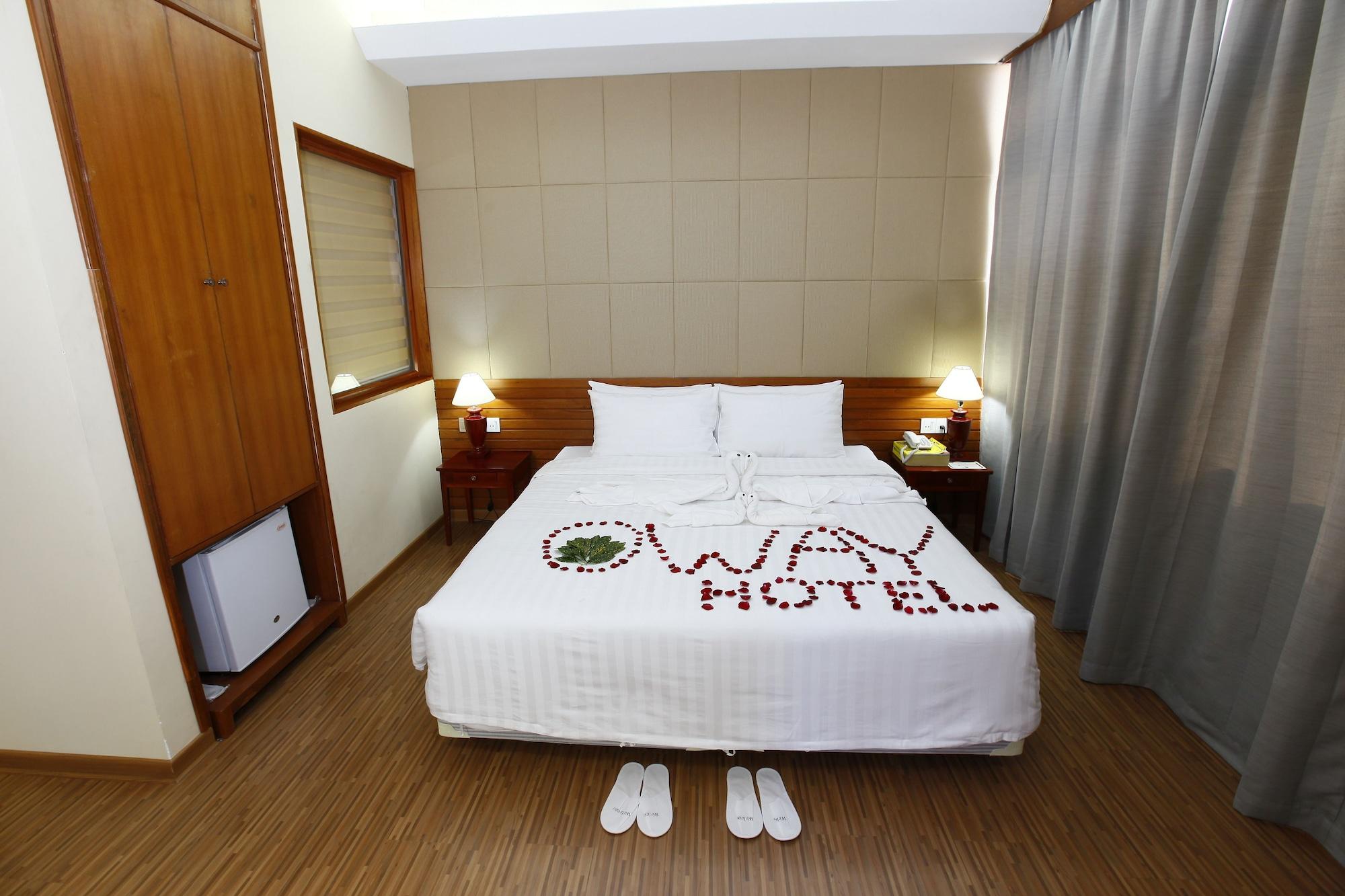 Oway Grand Hotel Mandalay Exterior foto