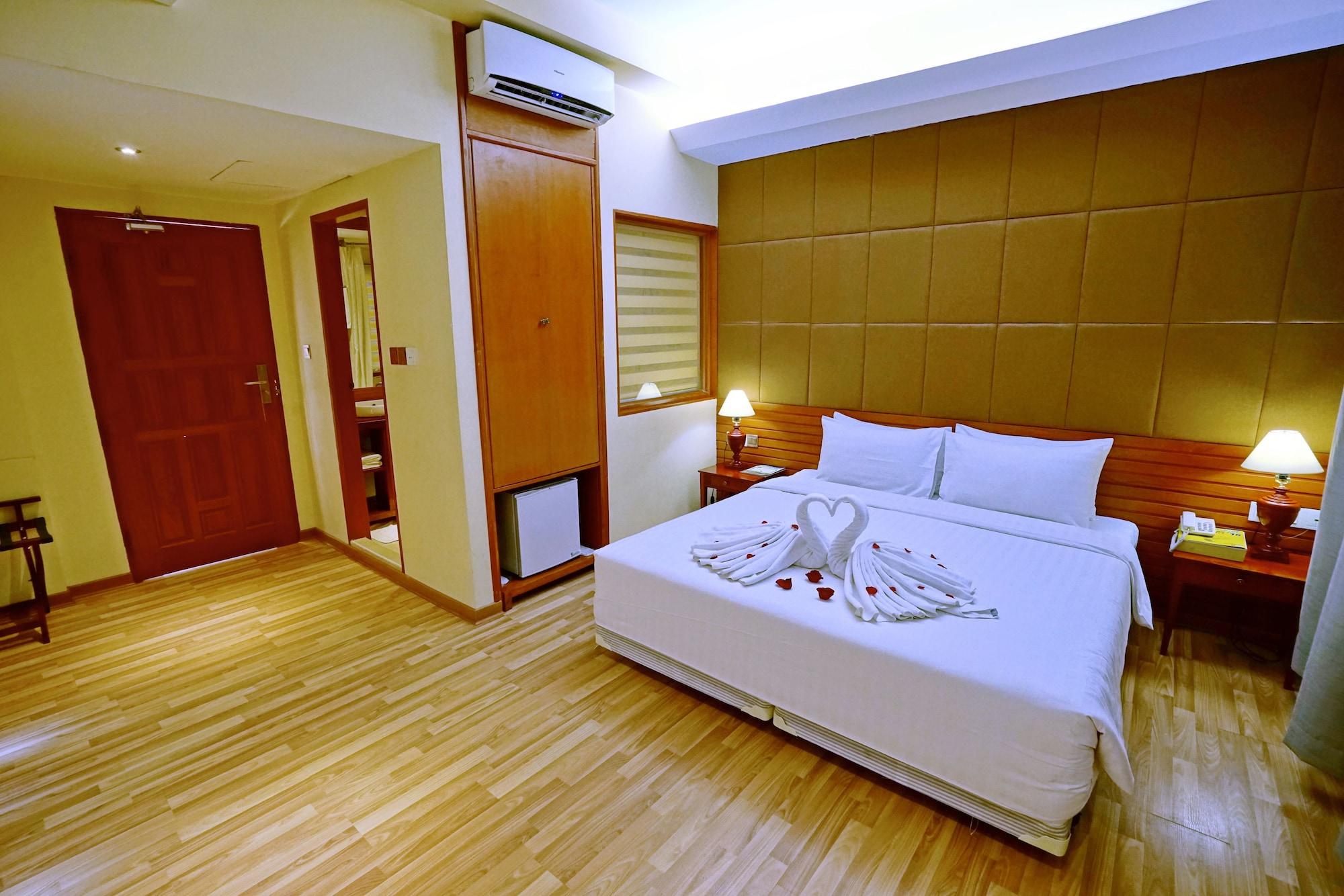 Oway Grand Hotel Mandalay Exterior foto