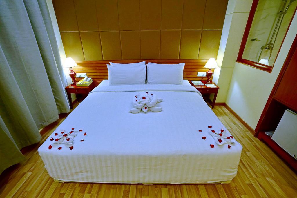 Oway Grand Hotel Mandalay Exterior foto