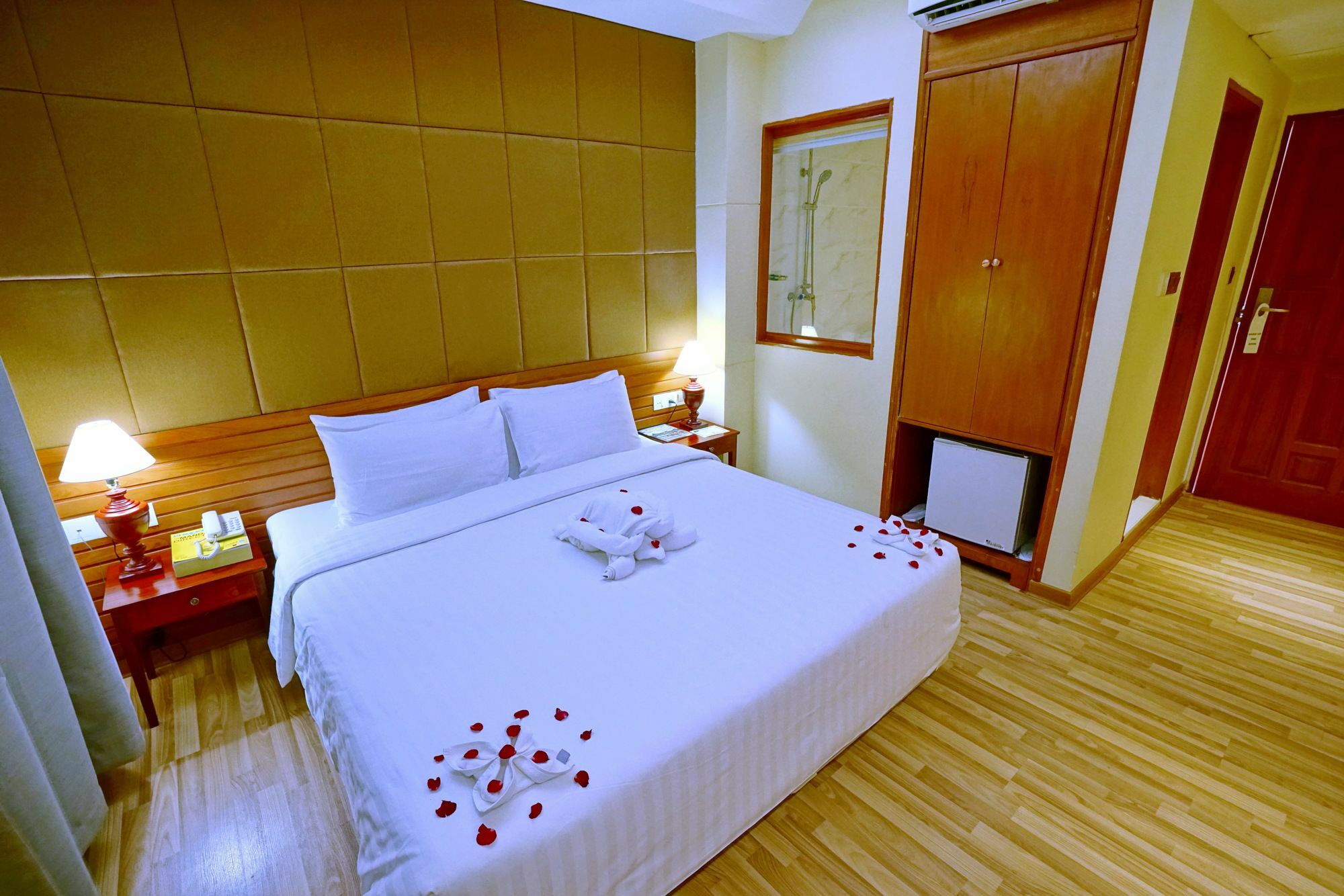 Oway Grand Hotel Mandalay Exterior foto